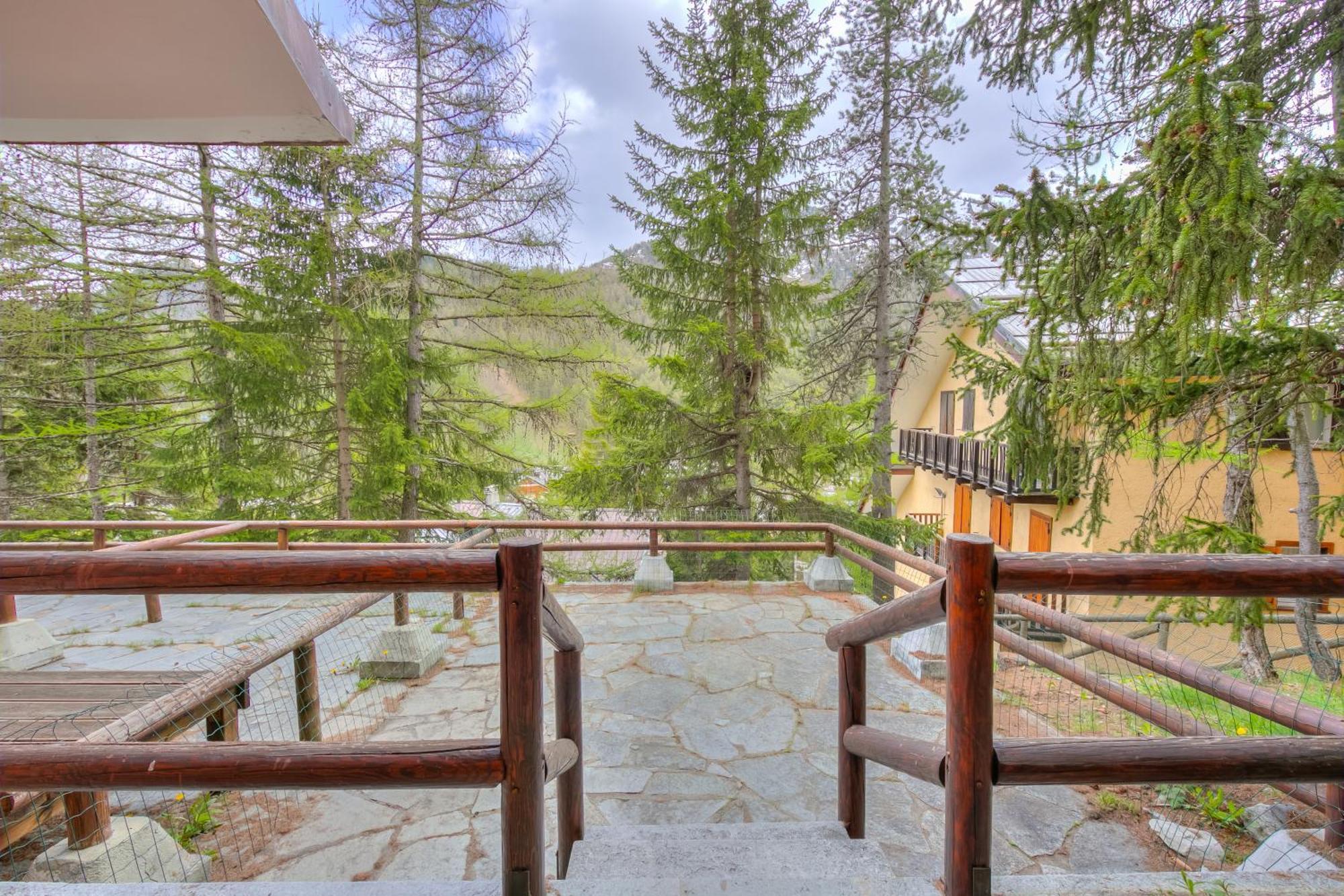 Appartamento La Marmotta Mountain Retreat - Happy Rentals Claviere Exterior foto